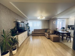 Купить 5-комнатную квартиру по ул. Московская, 101, г. Киров